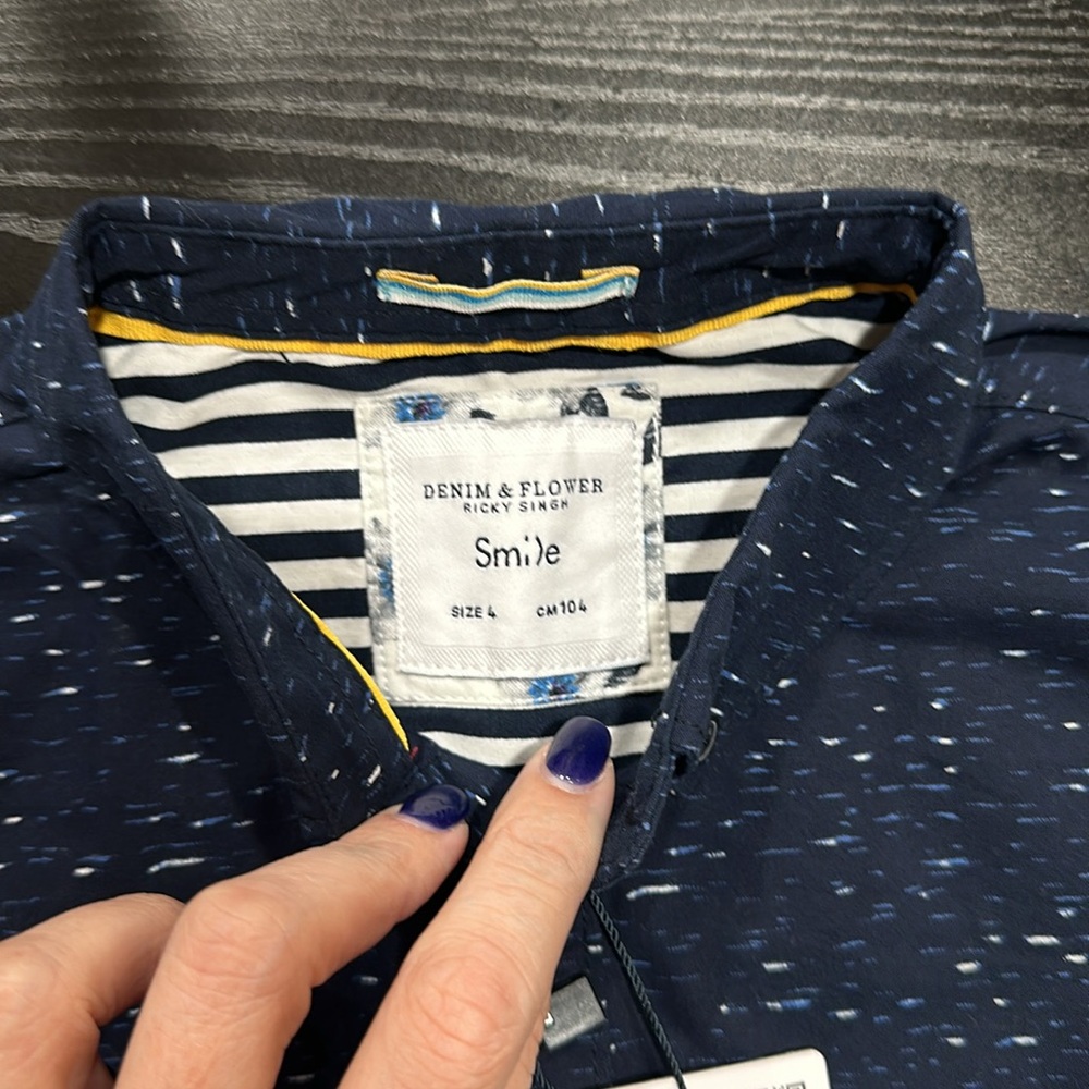 NWT Boys Denim & Flower Polo Button Up - Picture 3 of 7